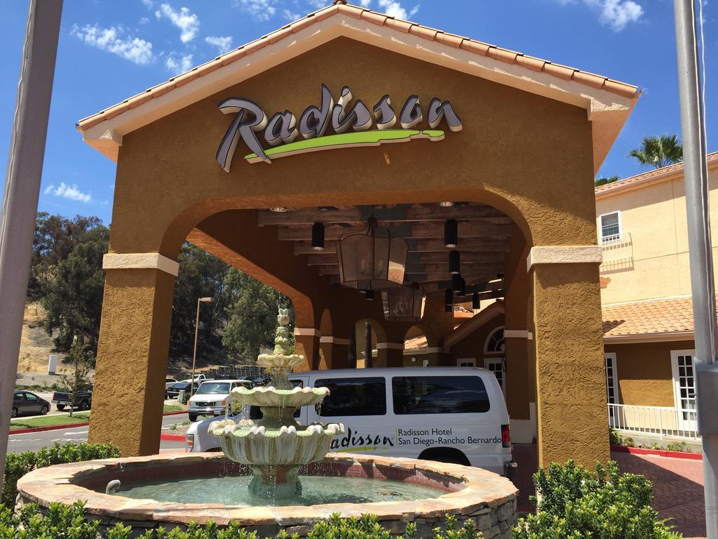 Radisson Hotel San Diego Rancho Bernardo المظهر الخارجي الصورة